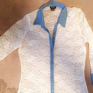 New Beautiful beautiful Blue and white lace top